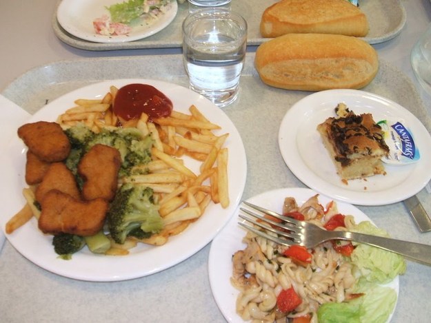 school-lunch-france