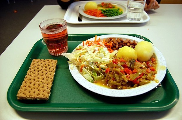 school-lunch-sweden