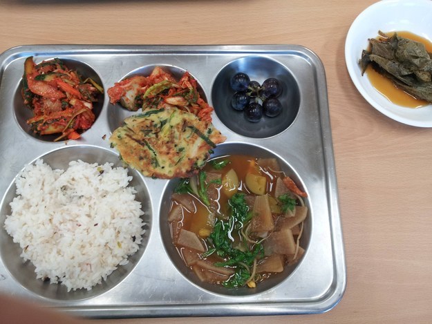 school-lunch-south-korea