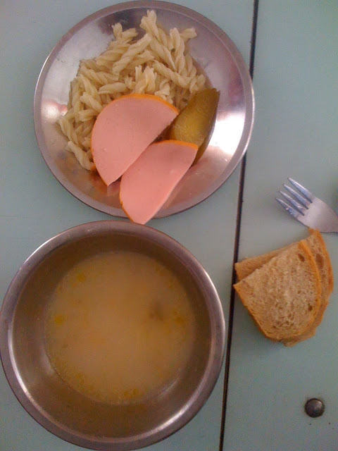 school-lunch-ukrainejpg